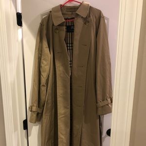 Men’s Burberry Trench coat